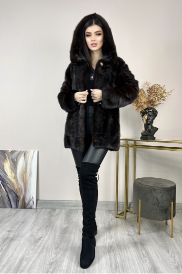 Длинная шуба из норки с капюшоном